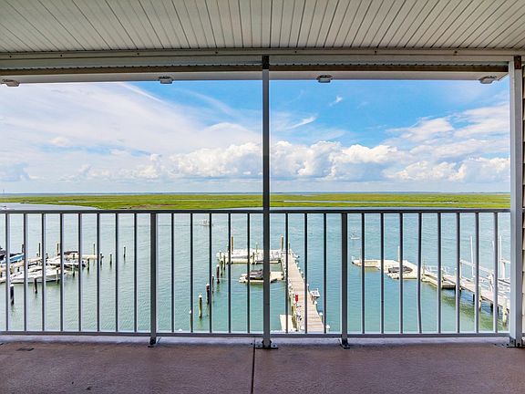 2nd image of 3007 Bayshore Ave Unit 24