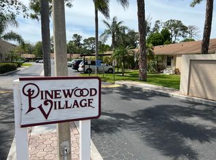 2772 Woodgate Ln APT 26, Sarasota, FL 34231