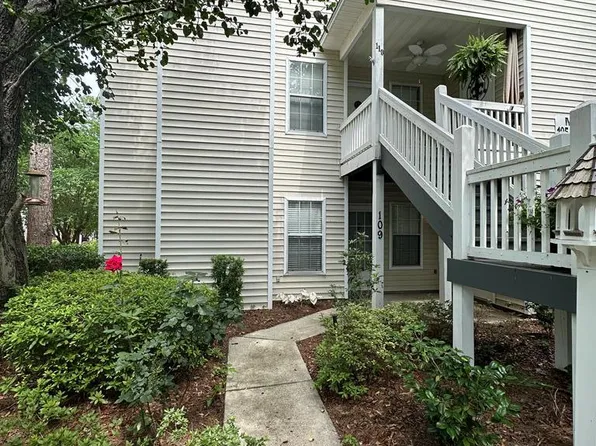 2092 S Sherwood Dr APT M109, Valdosta, GA 31602