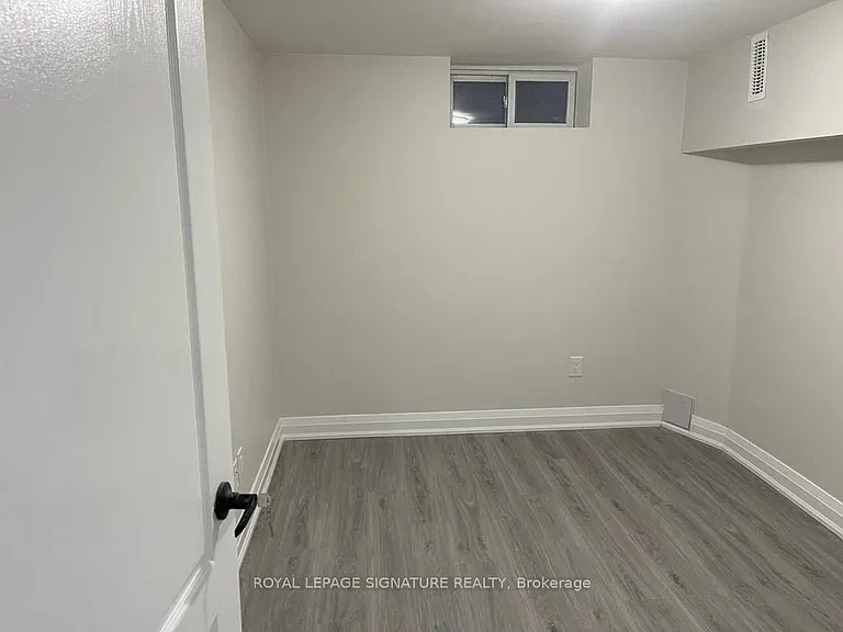 806 Envoy Dr — Photo 7