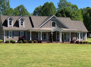 615 Bushy Creek Rd, Woodruff, SC 29388