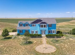 8441 Flint Ridge St, Bennett, CO 80102
