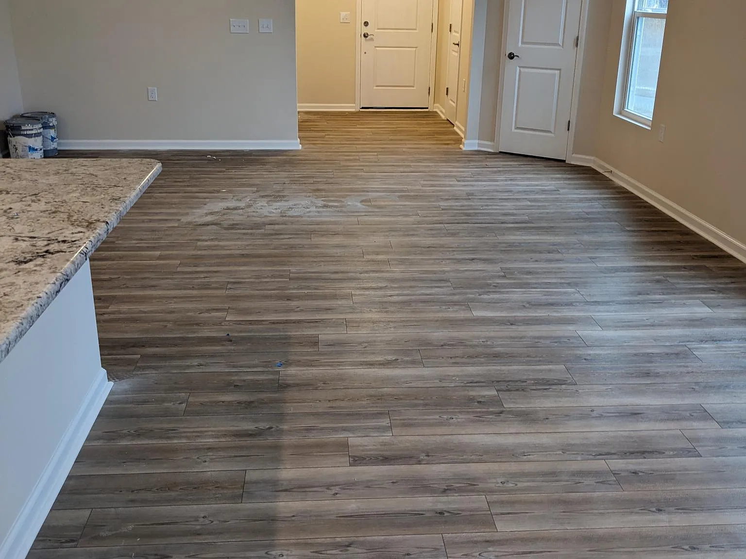 3 bed, 2.5 bath, 1558 sqft, $1,800 — Photo 3