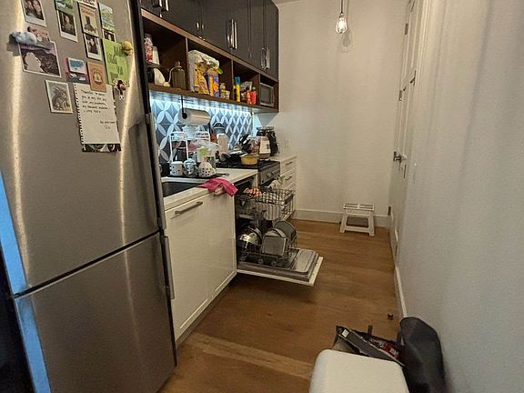 3rd image of 41-21 28th St #7KK