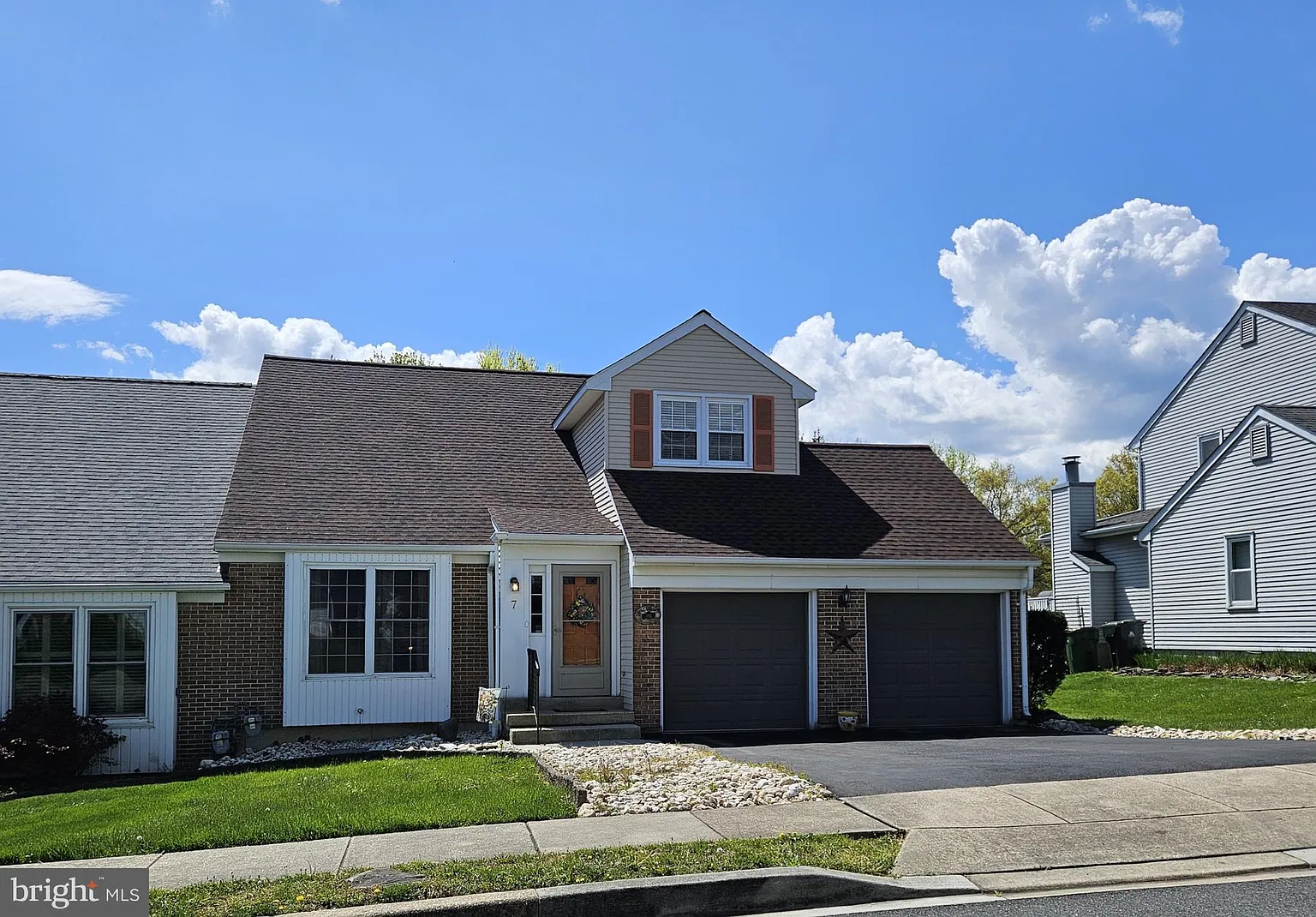 7 Green Meadow Ct photo 1