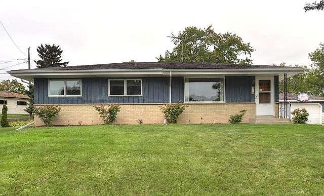 1st image of 320 Parkway Ct