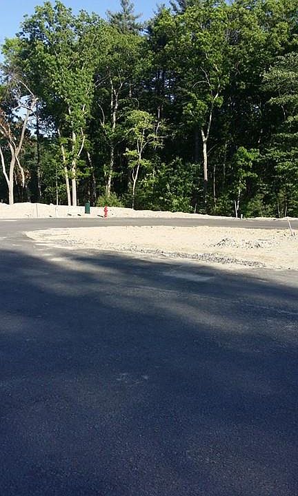 2nd image of 117 Tanager Cir #12