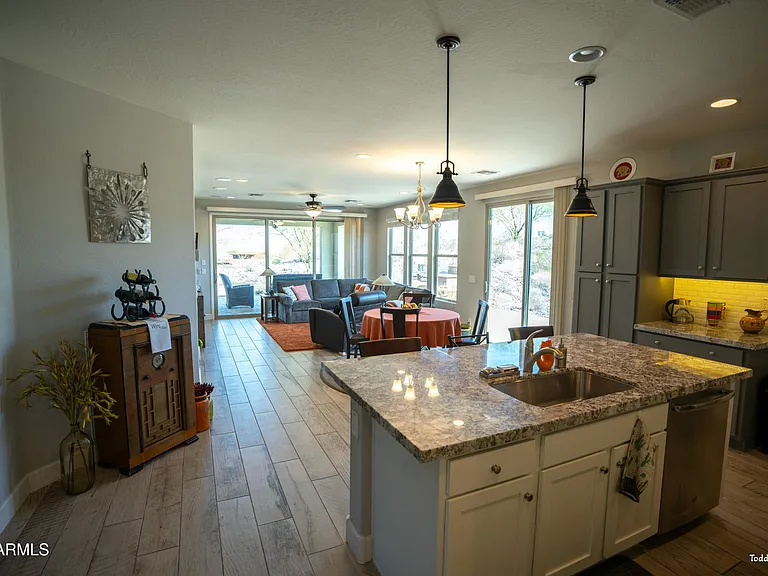 3231 Huckleberry Way — Photo 8