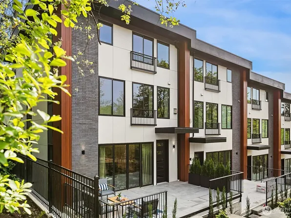 290 118th Avenue SE, Bellevue, WA 98005