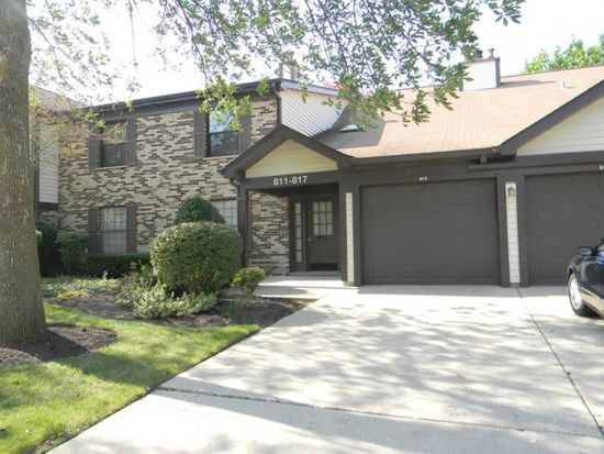 817 Stradford Cir, Buffalo Grove, IL 60089
