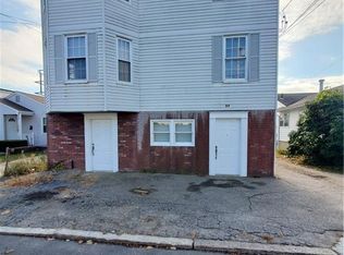 64 Chestnut Hill Ave, Cranston, RI 02920