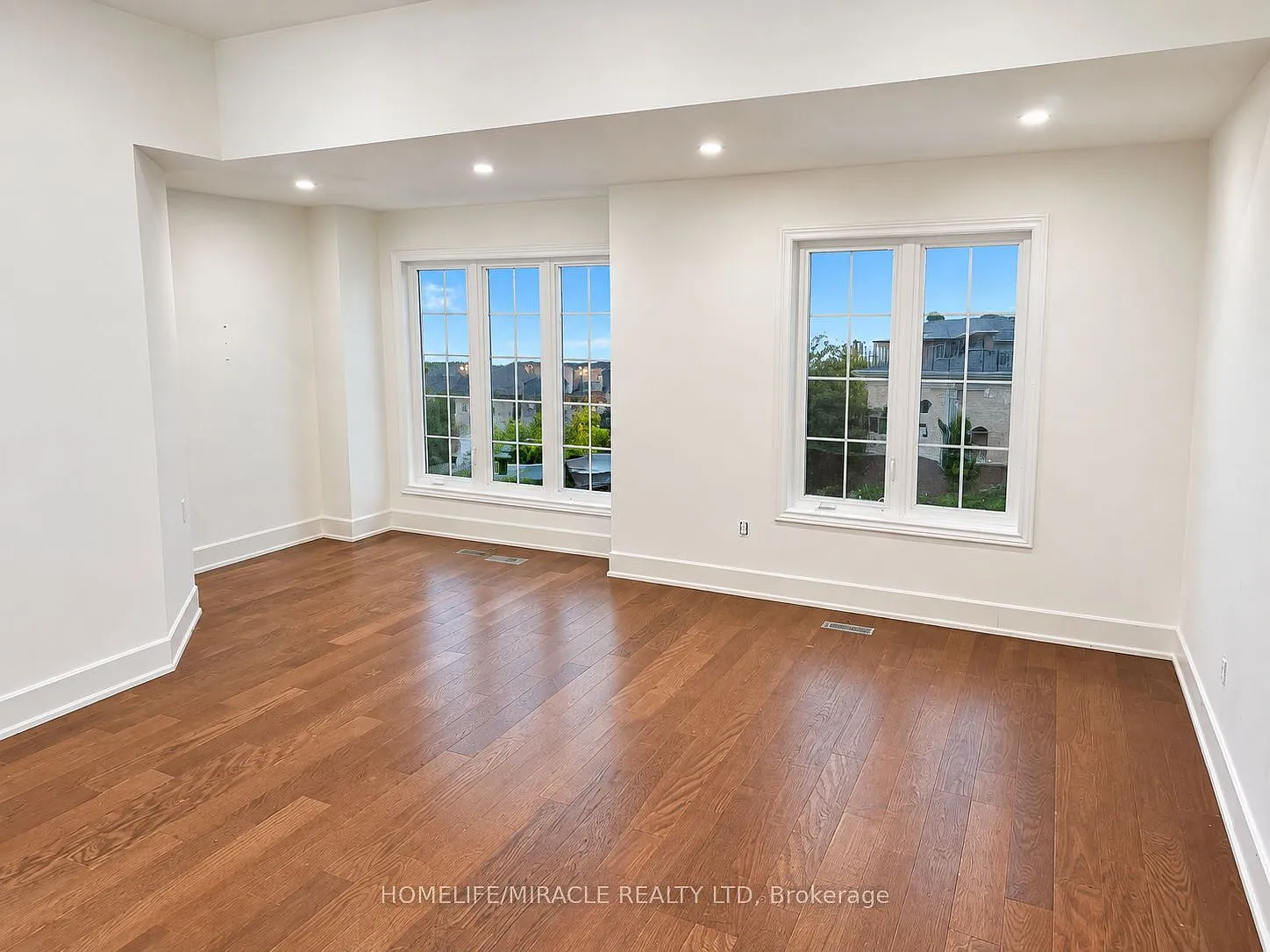 4 bed, $3,500 — Photo 4