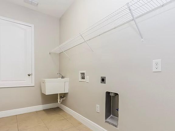 4th image of 7036 Old Benton Dr