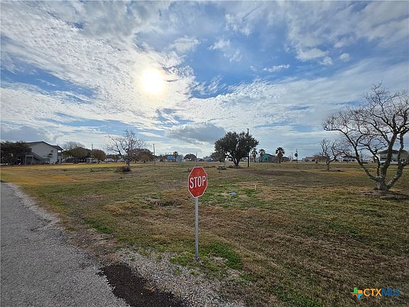 5th image of 125 Stovall Dr
