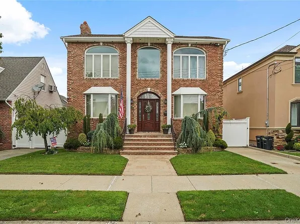 15735 86th St, Howard Beach, NY 11414