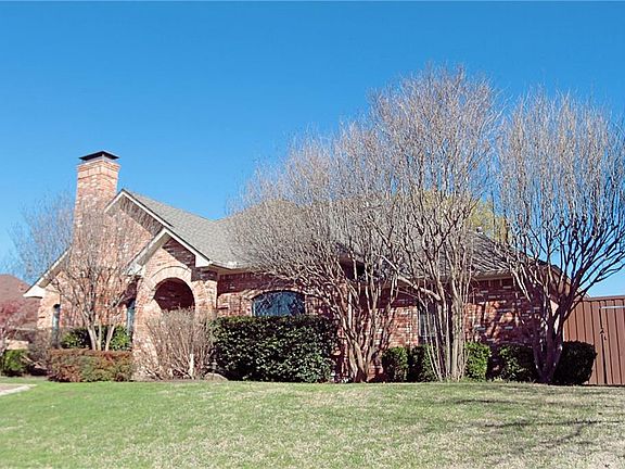 2nd image of 728 Meadowlark Ln