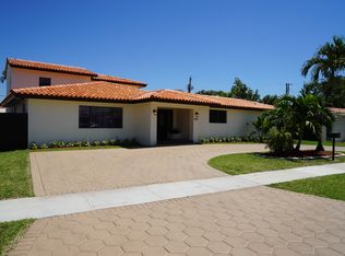 455 W 42nd St, Hialeah, FL 33012