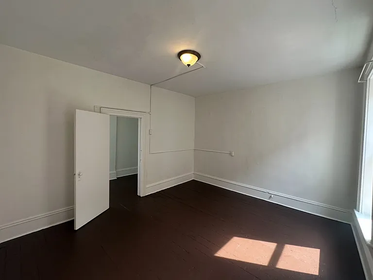 621 N 9th St #1 — Photo 27