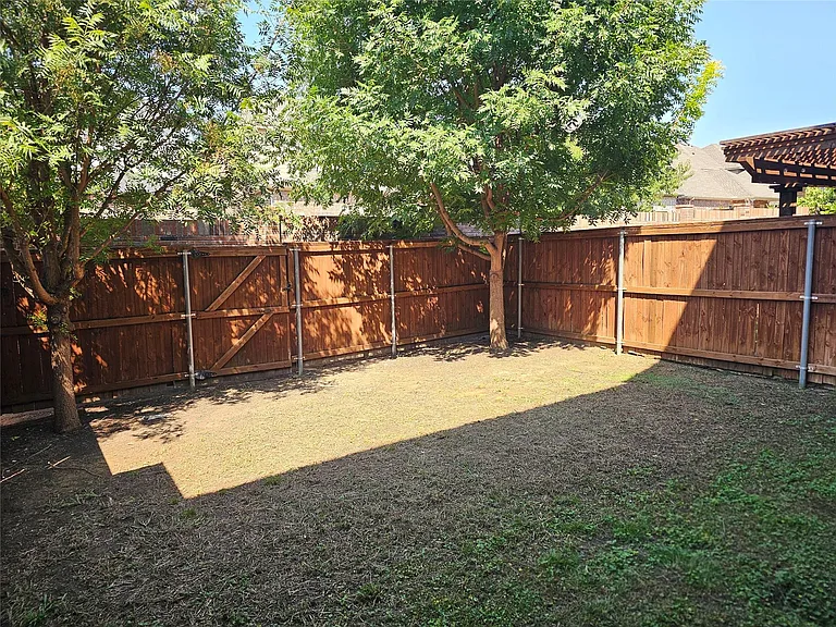 1038 Audrey Way — Photo 28
