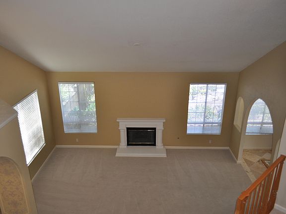4th image of 11565 Chestnut Ridge St
