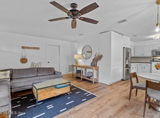 635 10th Pl S, Jacksonville Beach, FL 32250
