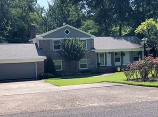 2021 Old Bay Springs Rd, Laurel, MS 39440
