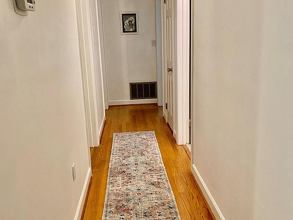 4th image of 317 Lee Street