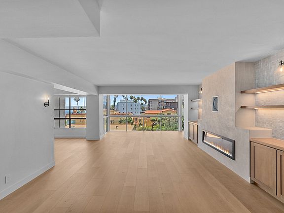 3rd image of 939 Coast Blvd Unit 6F