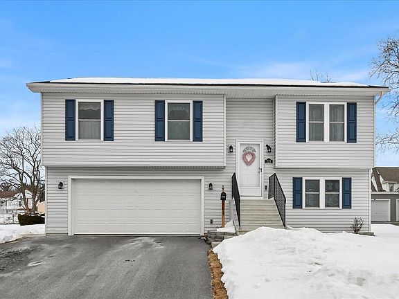 4th image of 213 W Maple Ave