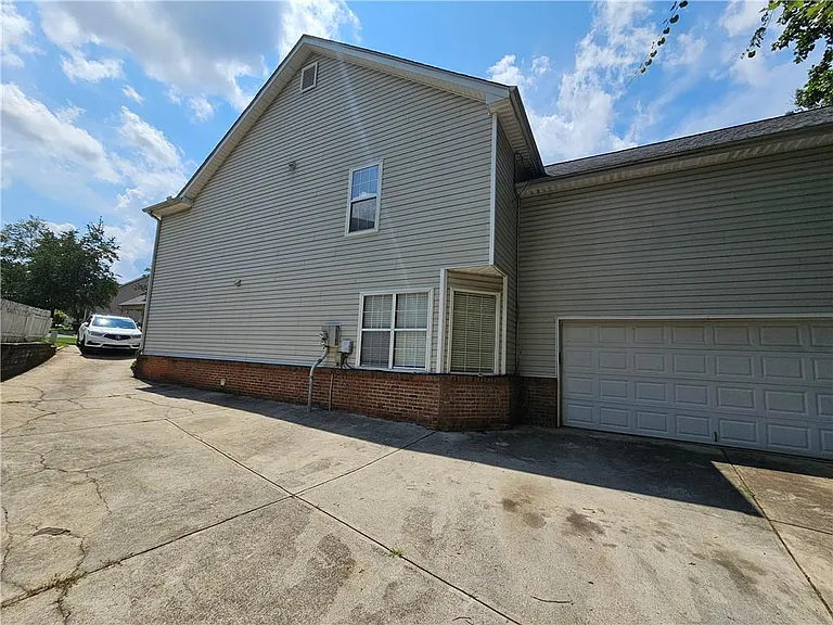 3202 Heritage Walk Ln — Photo 30