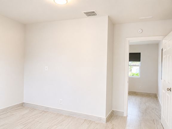 3rd image of 2519-2521 Pierce St #2519-B