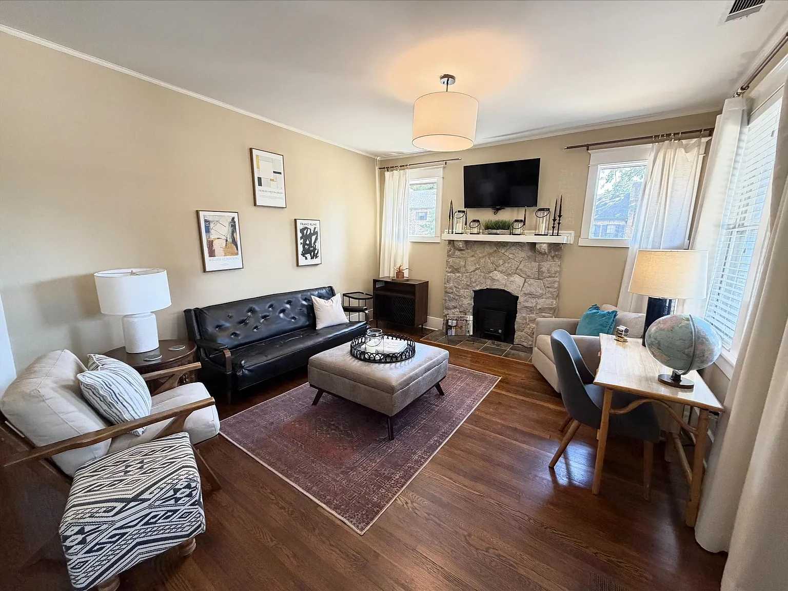 2 bed, 1.0 bath, 1814 sqft, $1,750 — Photo 3