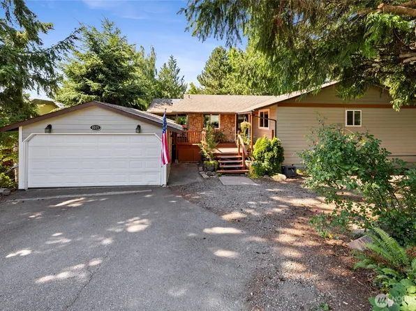 1015 Sequalish Street, Steilacoom, WA 98388
