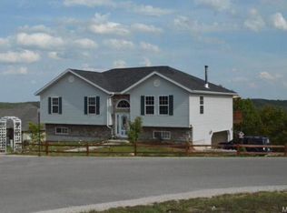20269 Hyatt Ln, Saint Robert, MO 65584
