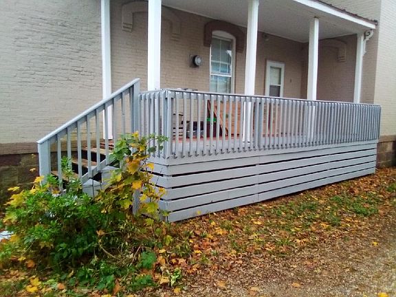 2nd image of 216 N Jackson St #3