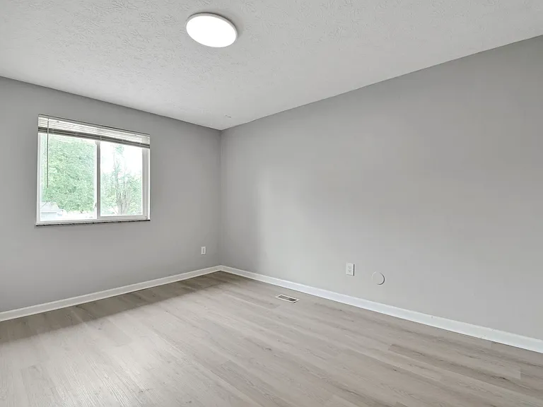 5978 Alice Dr — Photo 22