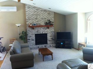 5463 Hermantown Rd, Hermantown, MN 55810