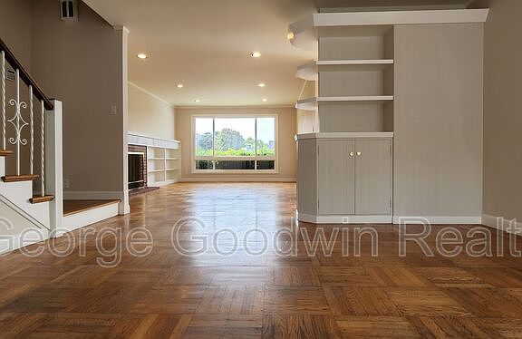 4th image of 16 Lyndhurst Dr