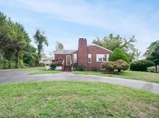 6343 Hillcrest Pl, Alexandria, VA 22312