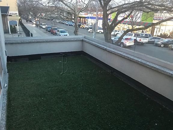 4th image of 2170 31st St APT 2F
