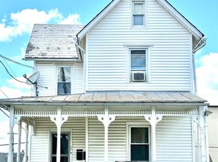 101 E High St, Topton, PA 19562