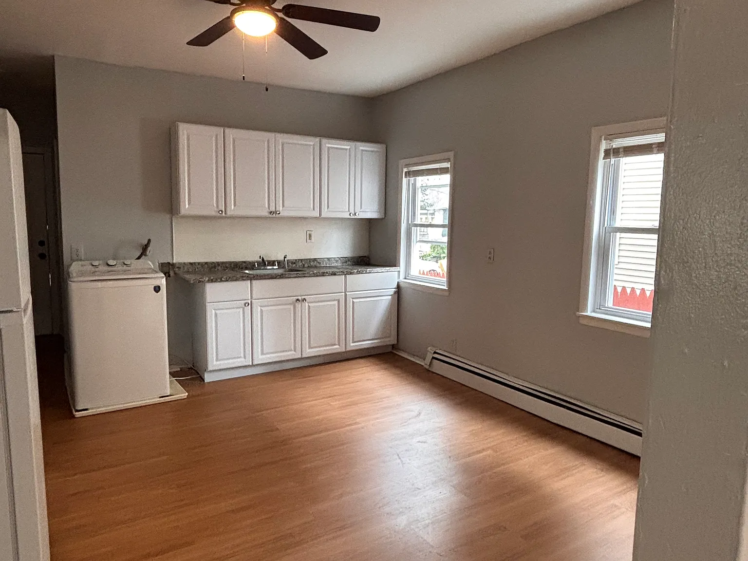 2 bed, 950 sqft, $1,650 — Photo 2