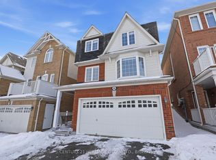 40 Cliff Gunn Rd, Newmarket, ON L3X3J8