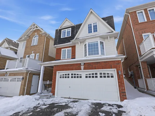 40 Cliff Gunn Rd, Newmarket, ON L3X 3J8