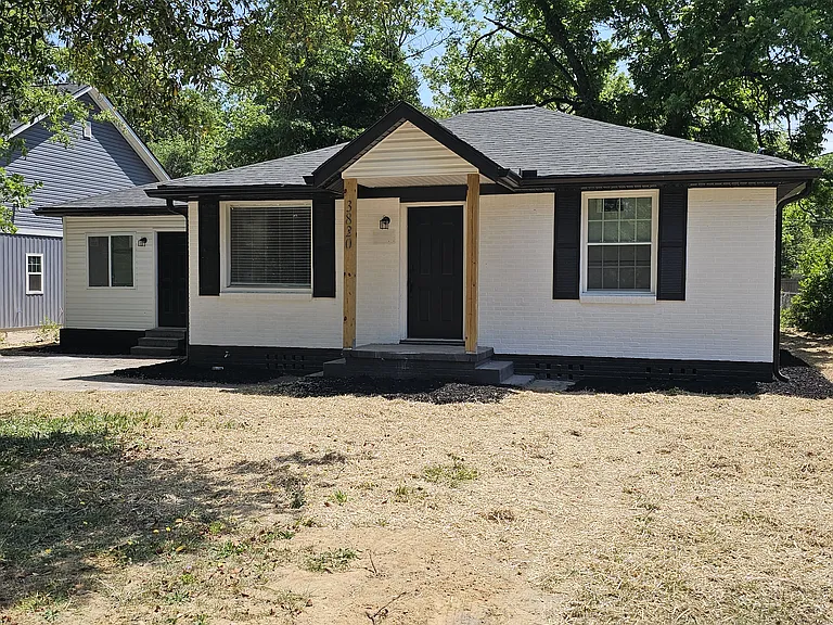 3820 Montgomery Ave — Photo 21