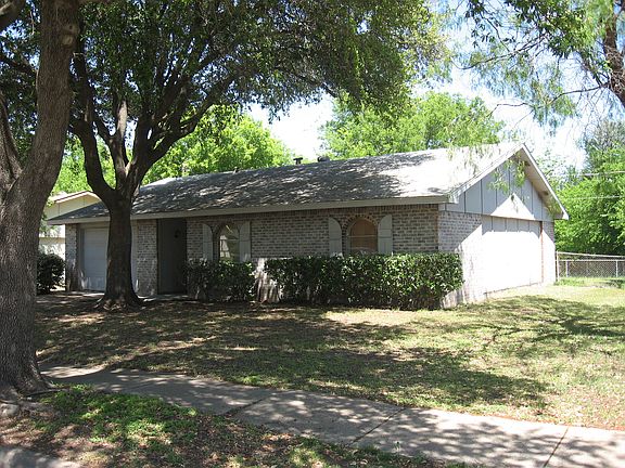 3rd image of 3410 Edelweiss Dr