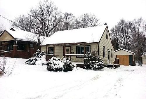 1st image of 610 N Sunset Ave