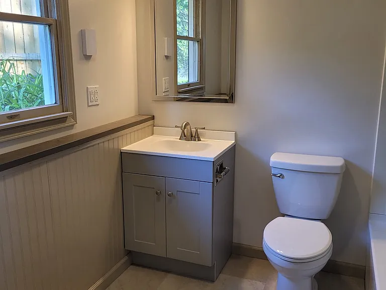 21 Drake Rd #B — Photo 9