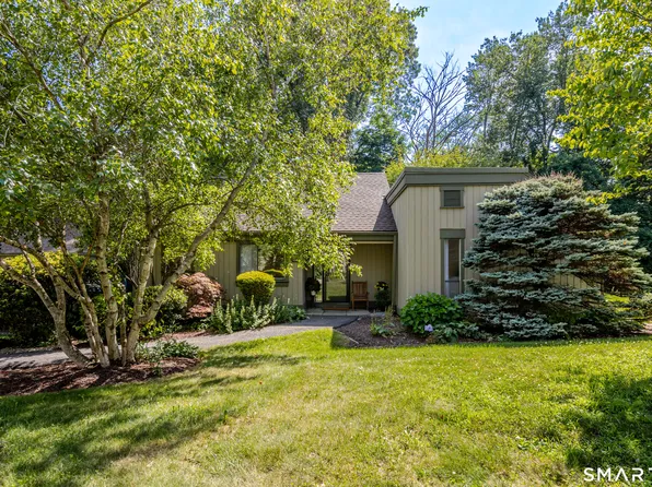 818 Heritage Village #B, Southbury, CT 06488