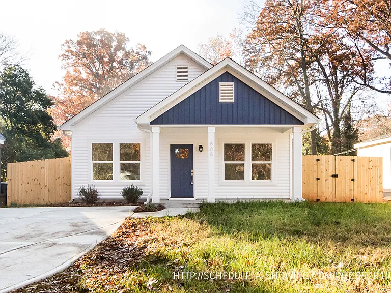 805 Rodey Ave — Photo 1
